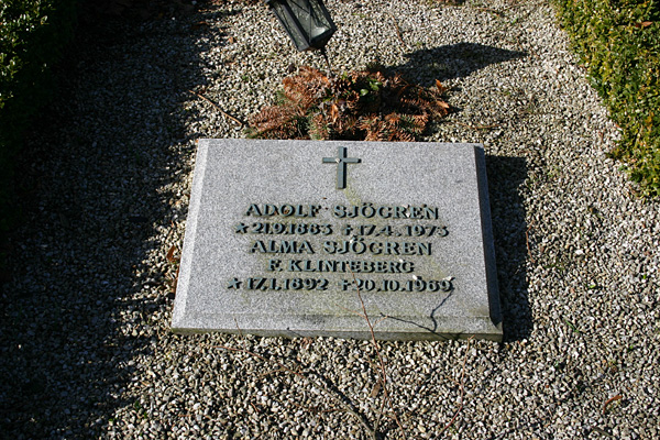 Adolf och Alma Sjögrens gravsten