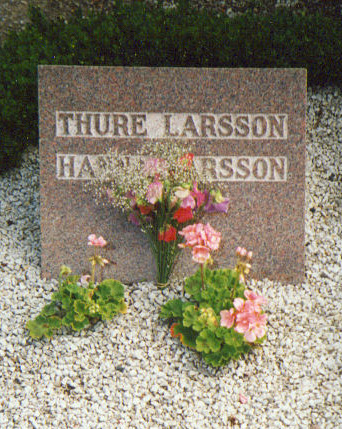 Thure och Hanna Larssons gravsten